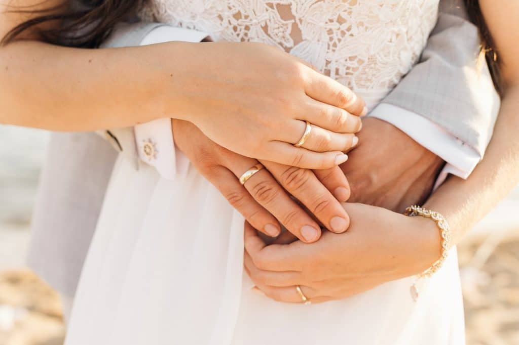 Despre Mine - Dorela Iepan 6 hand wedding marriage 5574694